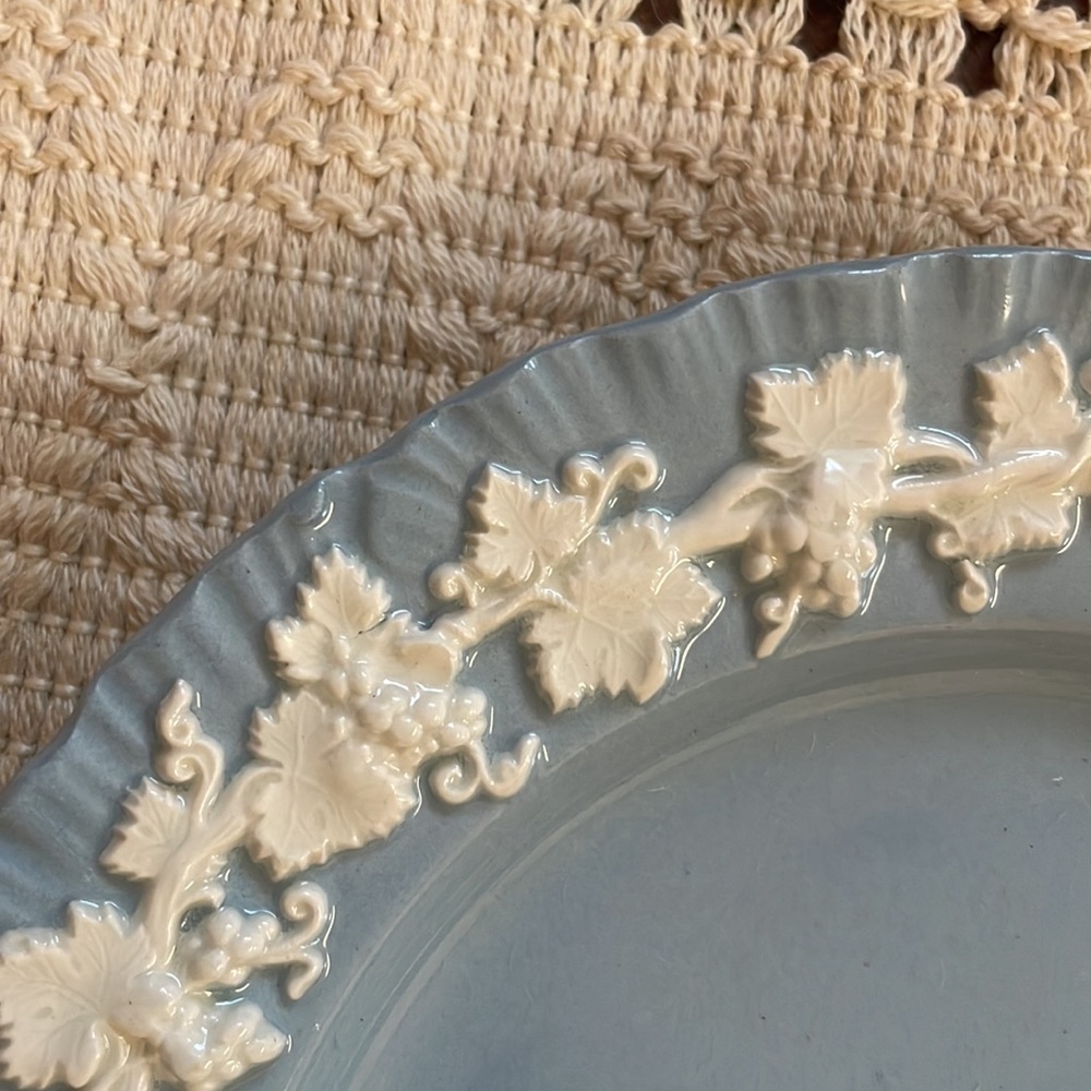 small plate - Picture 2 of 5